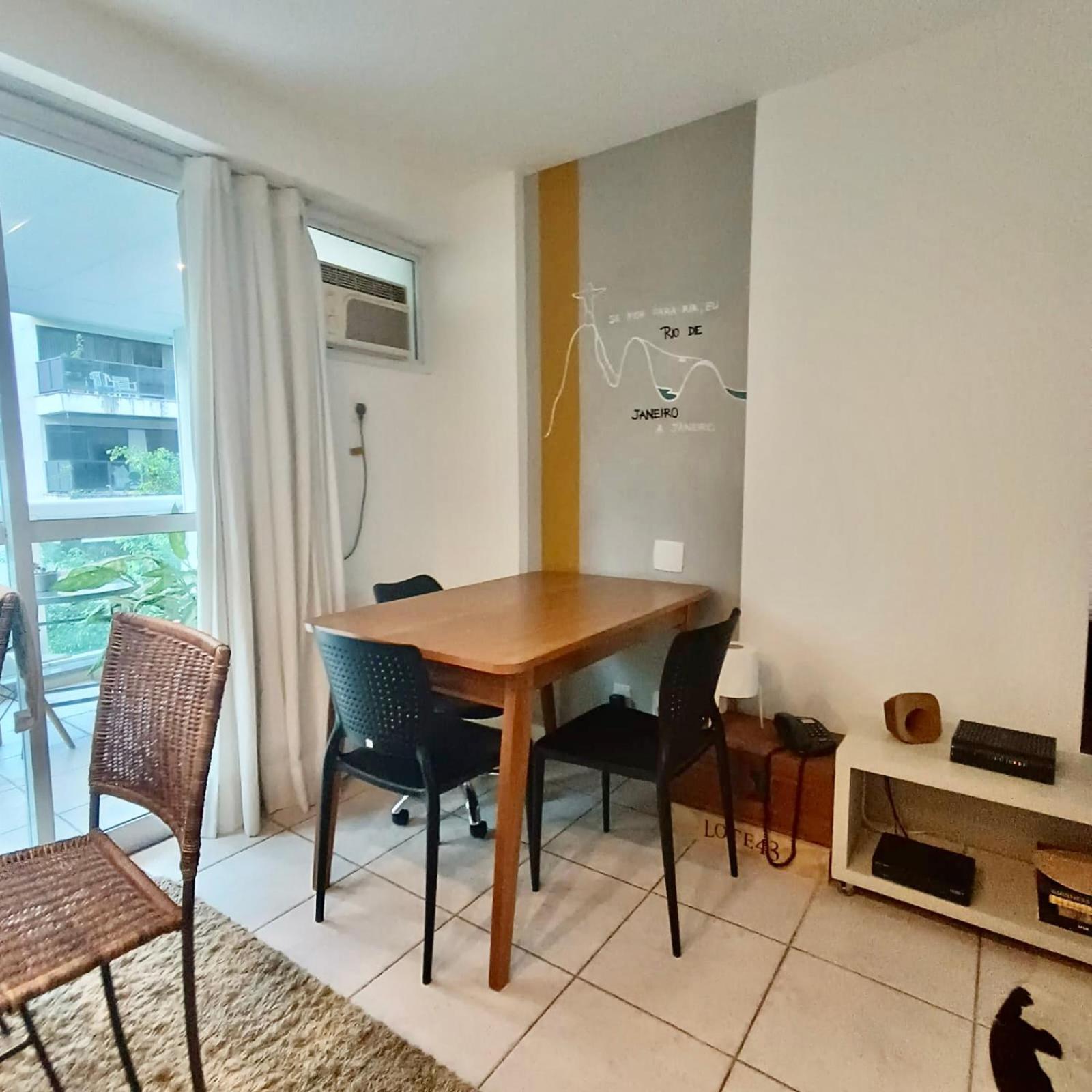 Flat Com Servico Completo E Vista Cristo * Rio de Janeiro